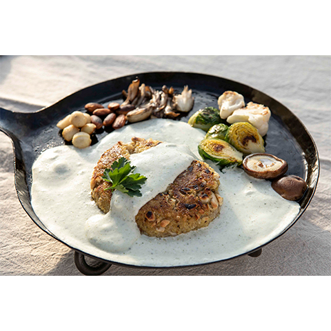 【濃いアーモンドミルクレシピ】もちきびとナッツのヴィーガンハンバーグ　アーモンドミルクホワイトソース