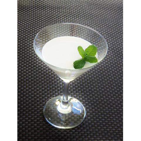 【濃いアーモンドミルクレシピ】ヨーグルトアーモンドミルク(カクテル)