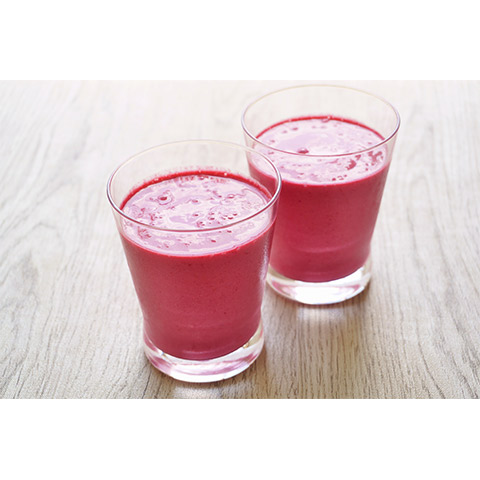 【濃いアーモンドミルクレシピ】アーモンドミルクのピンクスムージー