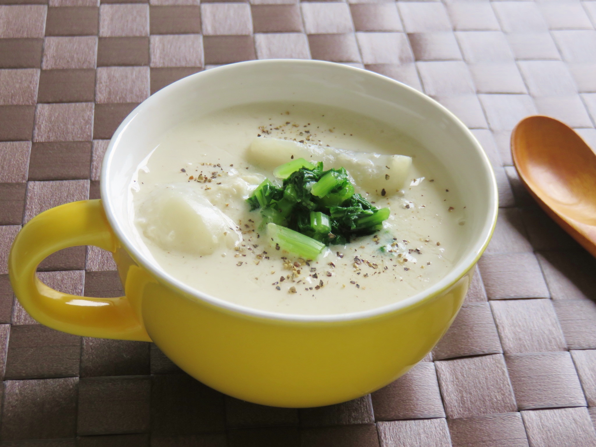 【濃いアーモンドミルクレシピ】蓮根とカブのアーモンドミルクスープ