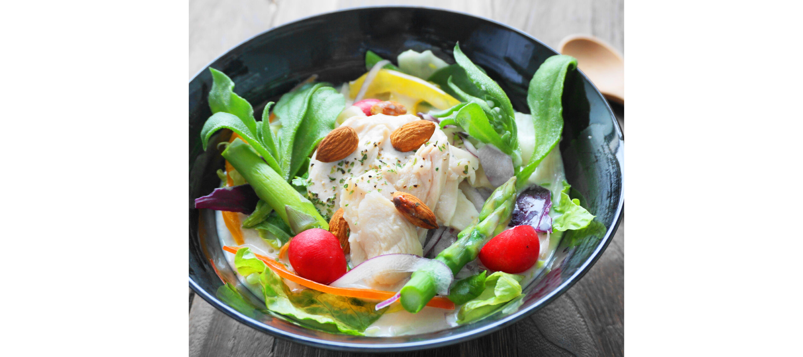 【濃いアーモンドミルクレシピ】アーモンドミルクのホットスープサラダ